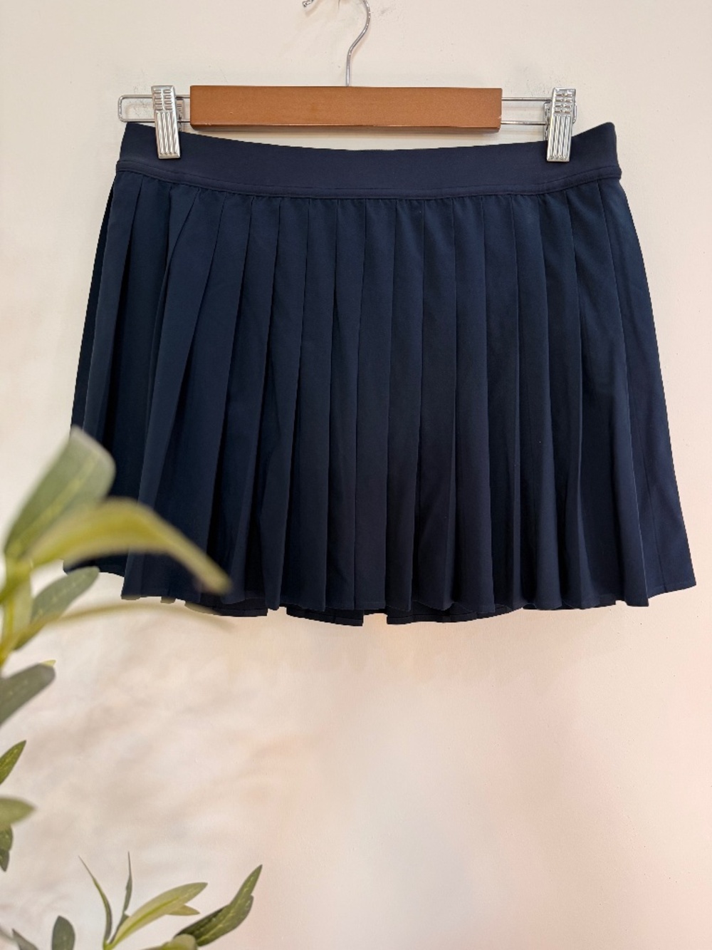 lululemon High-Rise Pleated Tennis Skirt 3" True Navy Size 8 - Picture 2 of 7